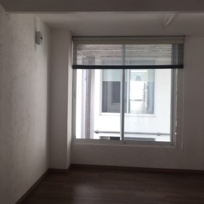 LUJOSO DEPARTAMENTO ATRAS DE  PLAZA SAN DIEGO | Vendo y Rento