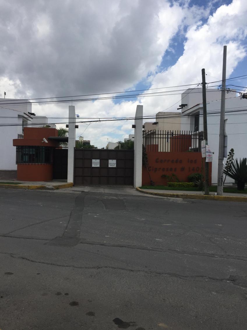 Casa en Venta,  VENTA EN BARREAL + | Se encuentra ubicado en Camino real de los cipreces, Puebla | Vendo y Rento