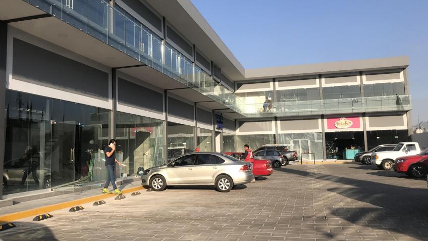 Local en Renta, PLAZA RINCON DE ZAVALETA + | Se encuentra ubicado en Calzada Zavaleta, Puebla  | 