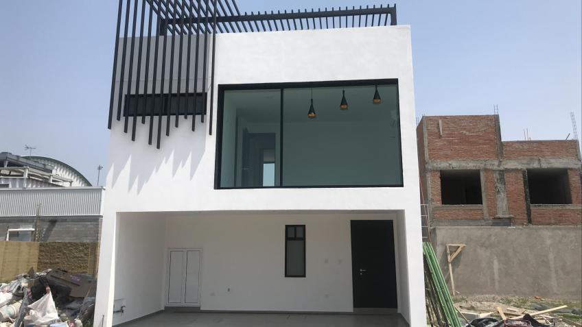 Casa en Venta, FRACC.  PRADEA SUR BOULEVARD VALSEQUILLO ADELANTE DE CU | Se encuentra ubicado en Xilotzingo, Puebla | Vendo y Rento