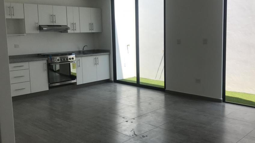 Casa en Venta, FRACC.  PRADEA SUR BOULEVARD VALSEQUILLO ADELANTE DE CU | Se encuentra ubicado en Xilotzingo, Puebla | Vendo y Rento